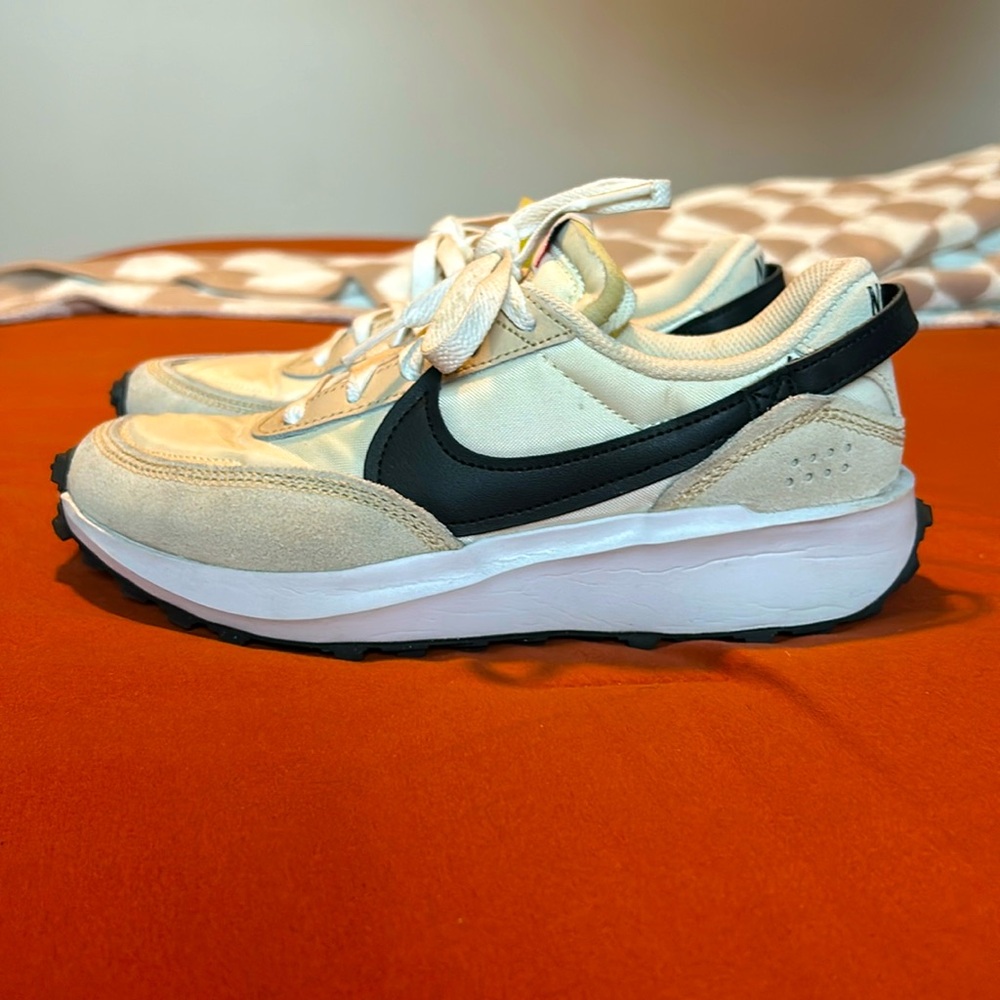 Nike waffle debut